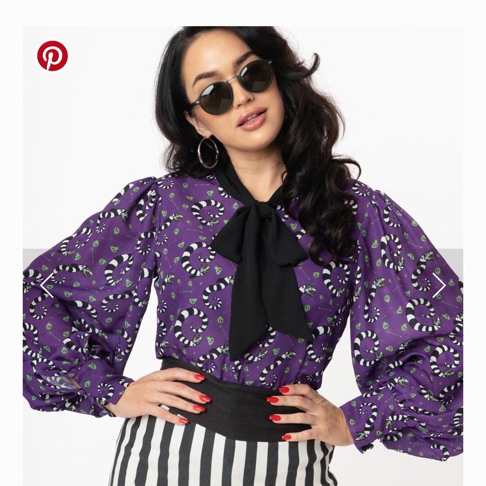 LOOKING FOR Beetlejuice x Unique Vintage Top